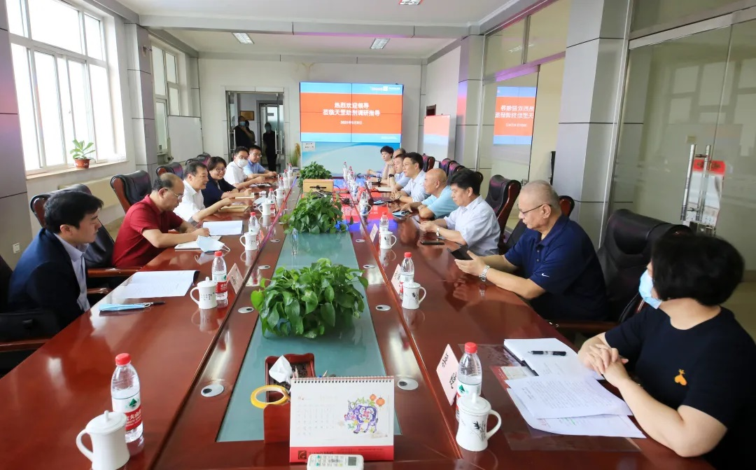 北京市第四中級人民法院及大興區、鎮領導一行到天罡助劑參觀調研