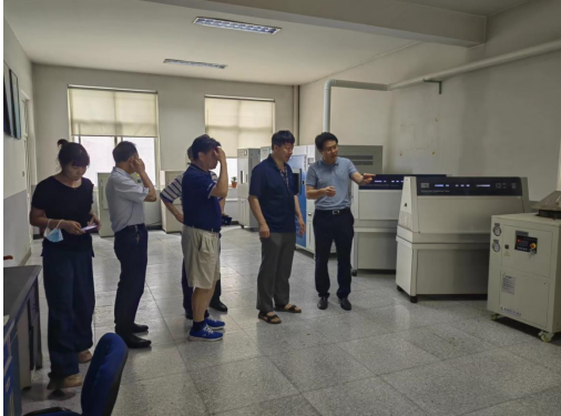 清華大學、北化工大學專家蒞臨天罡興泰孵化基地交流考察