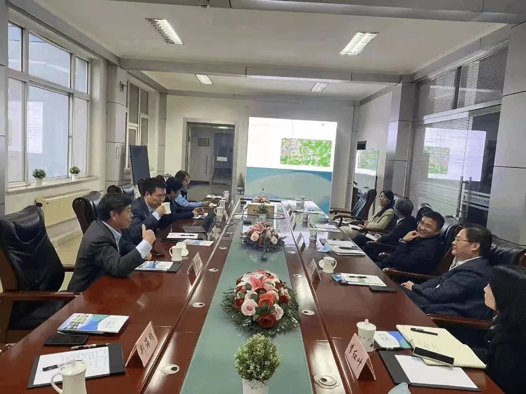 大興區副區長蔡小軍一行蒞臨天罡集團調研指導 大興區副區長蔡小軍一行蒞臨天罡集團調研指導